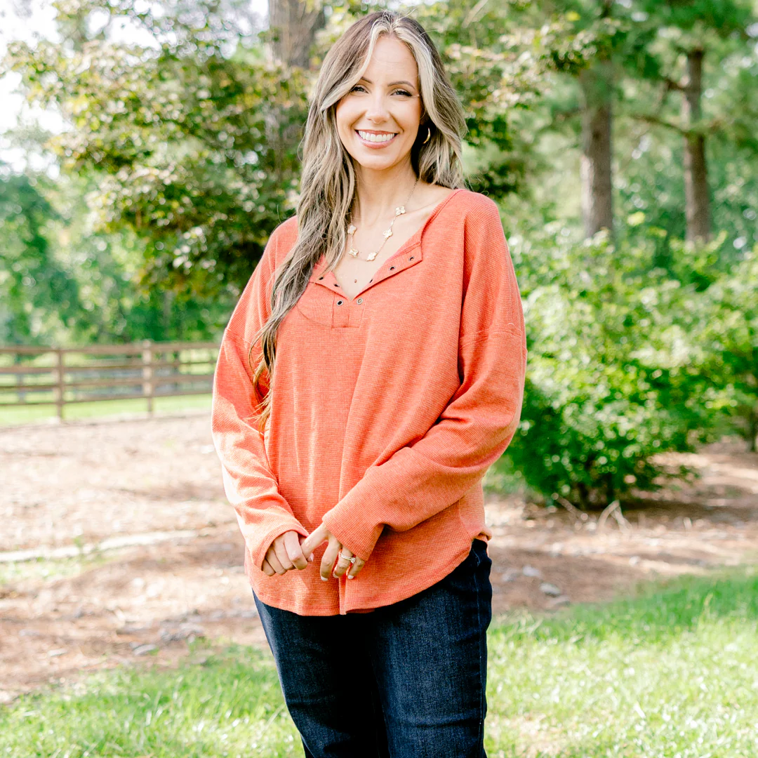 Loves It Top, Rust - Giverhouse