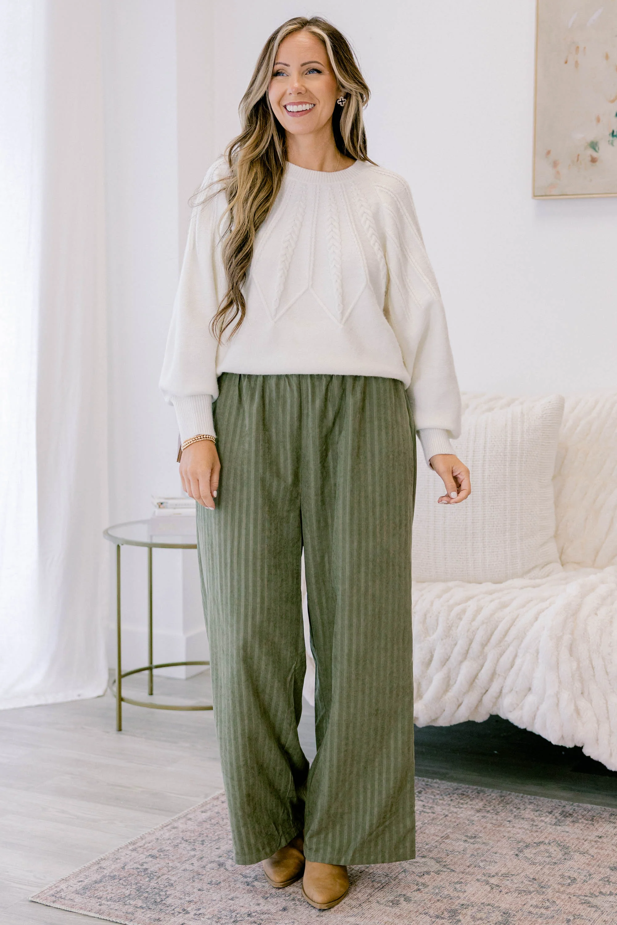 All About Confidence Pants, Olive - Giverhouse