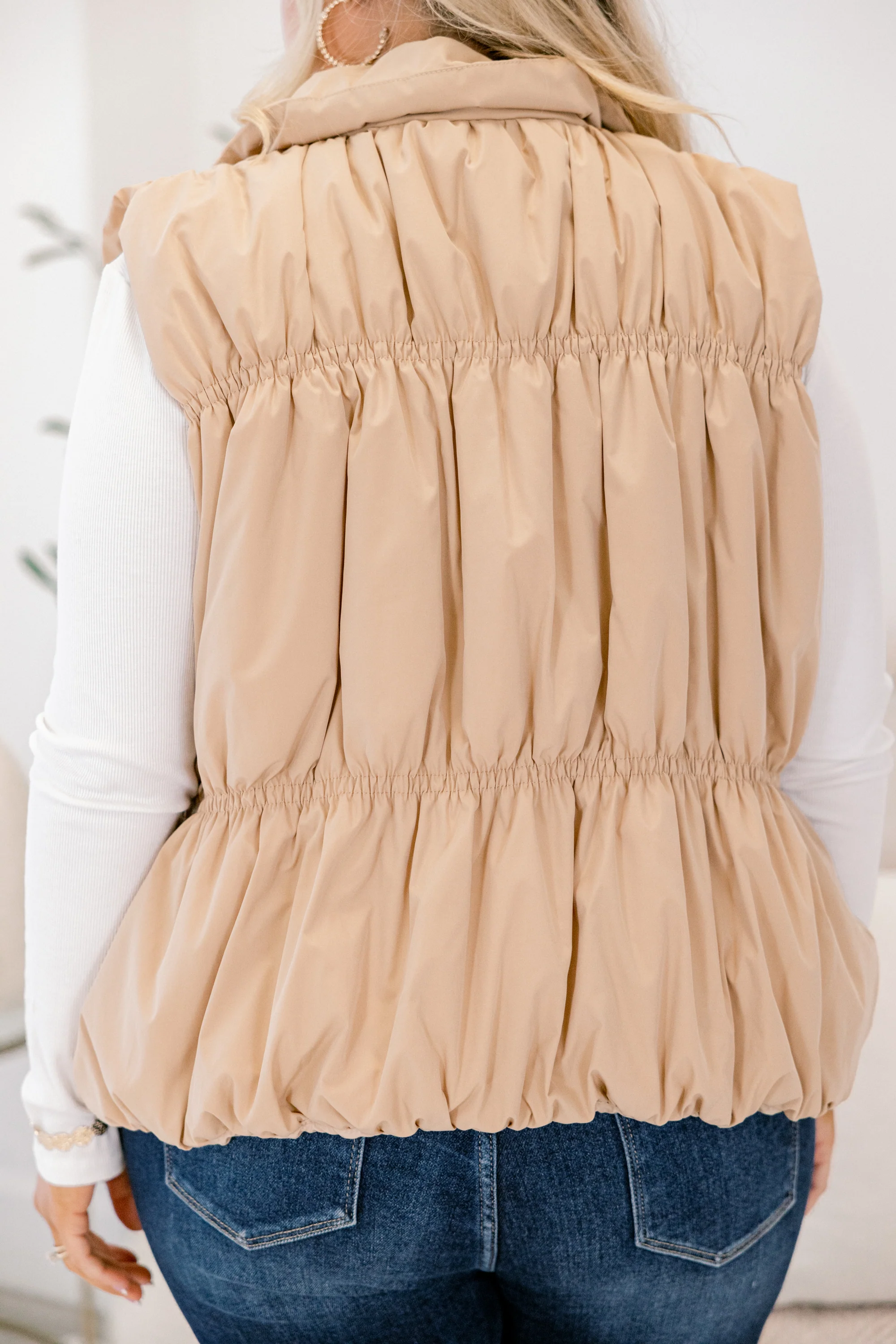 Behind Blue Eyes Vest, Taupe - Giverhouse