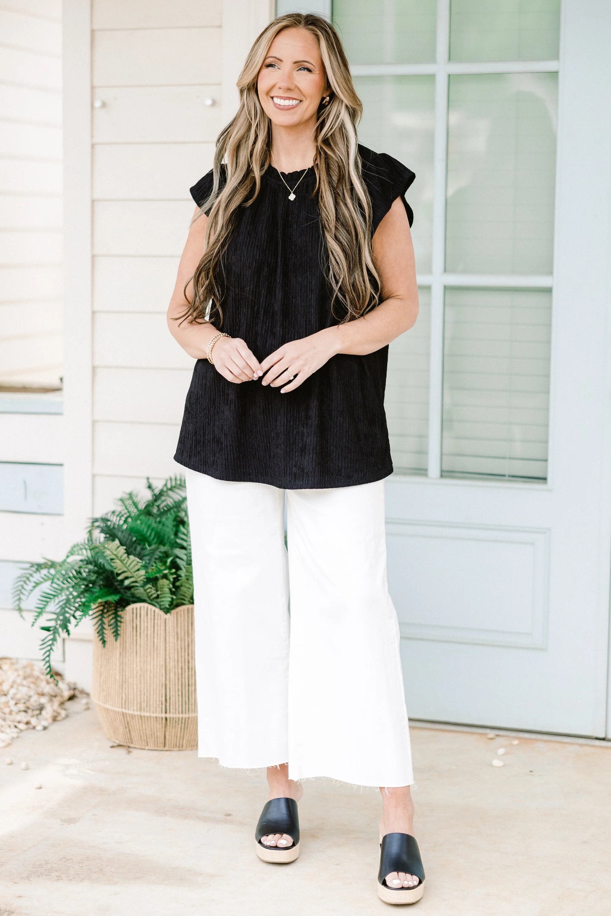 Worth My While Top, Black - Giverhouse