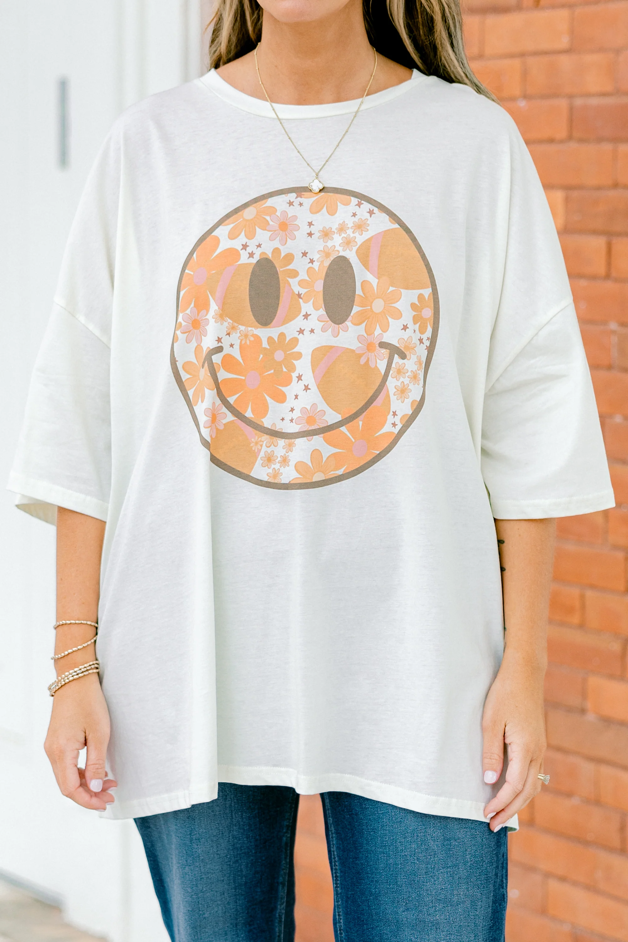 Gameday Smiles Boyfriend Tee, Ivory - Giverhouse