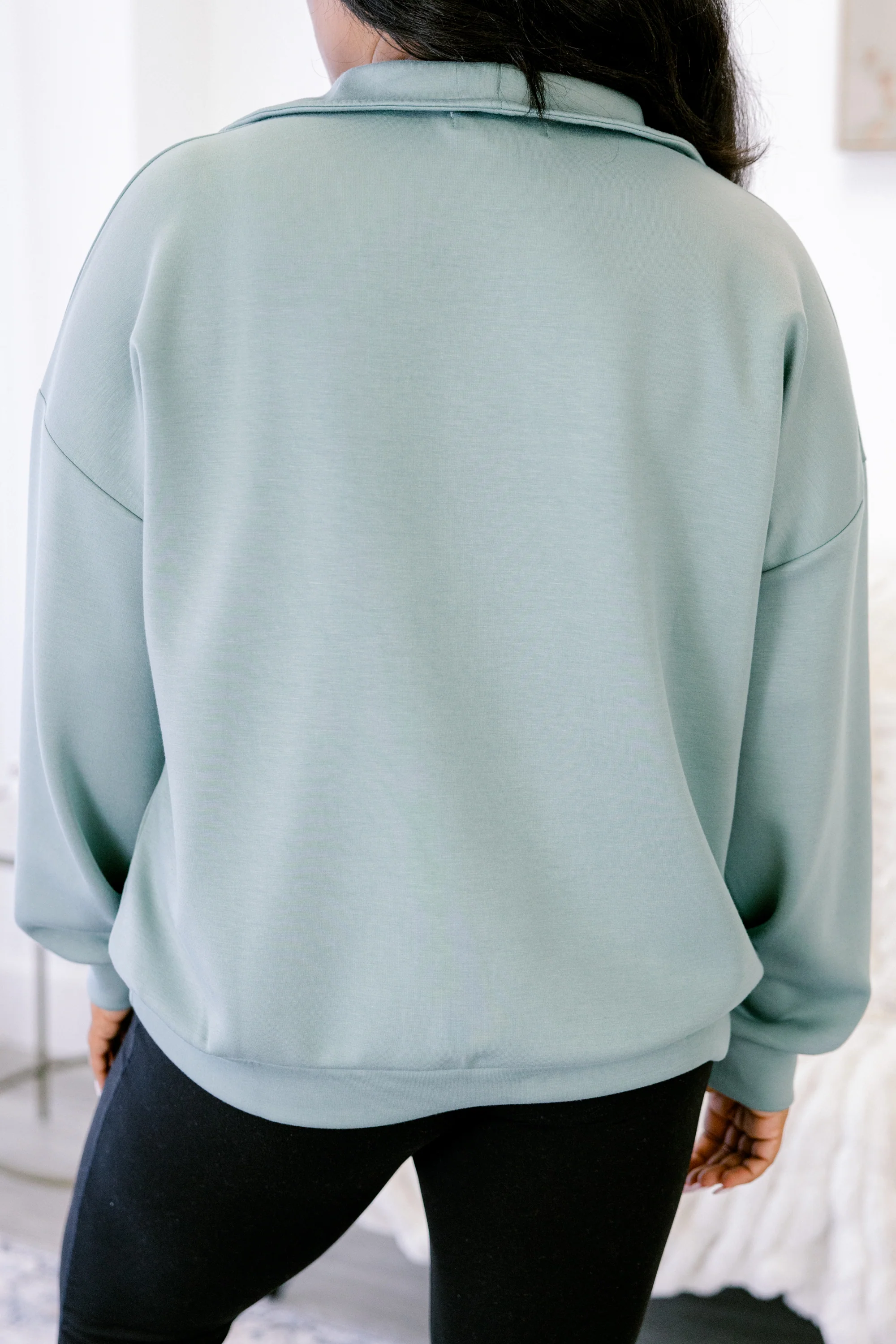 Sporty Chic Pullover, Sage - Giverhouse