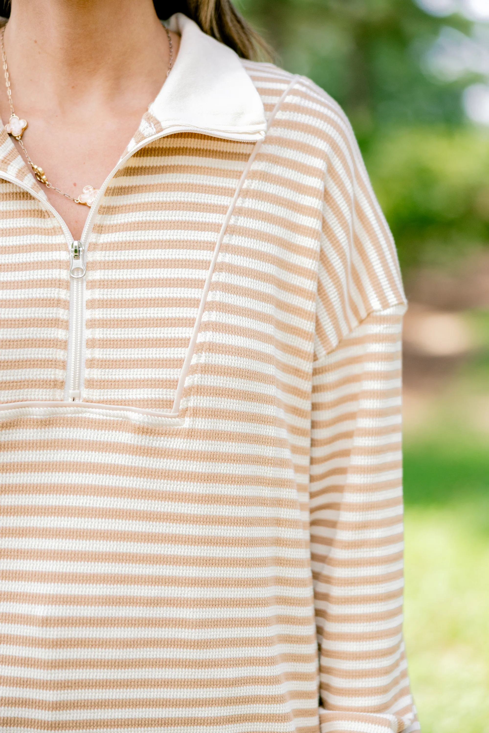 She's An Academic Pullover, Brown-Cream - Giverhouse