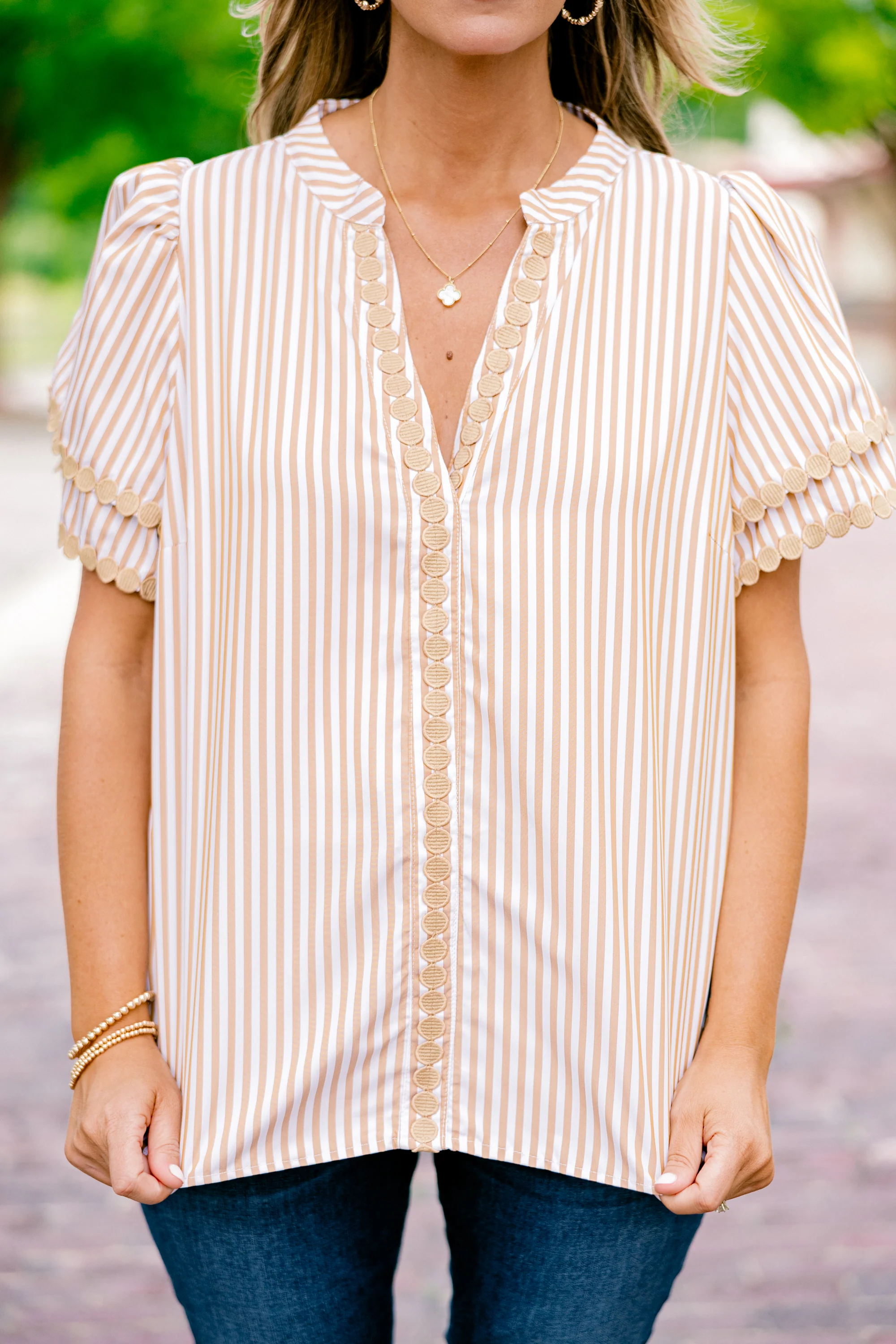 Treading Lightly Top, Brown - Giverhouse