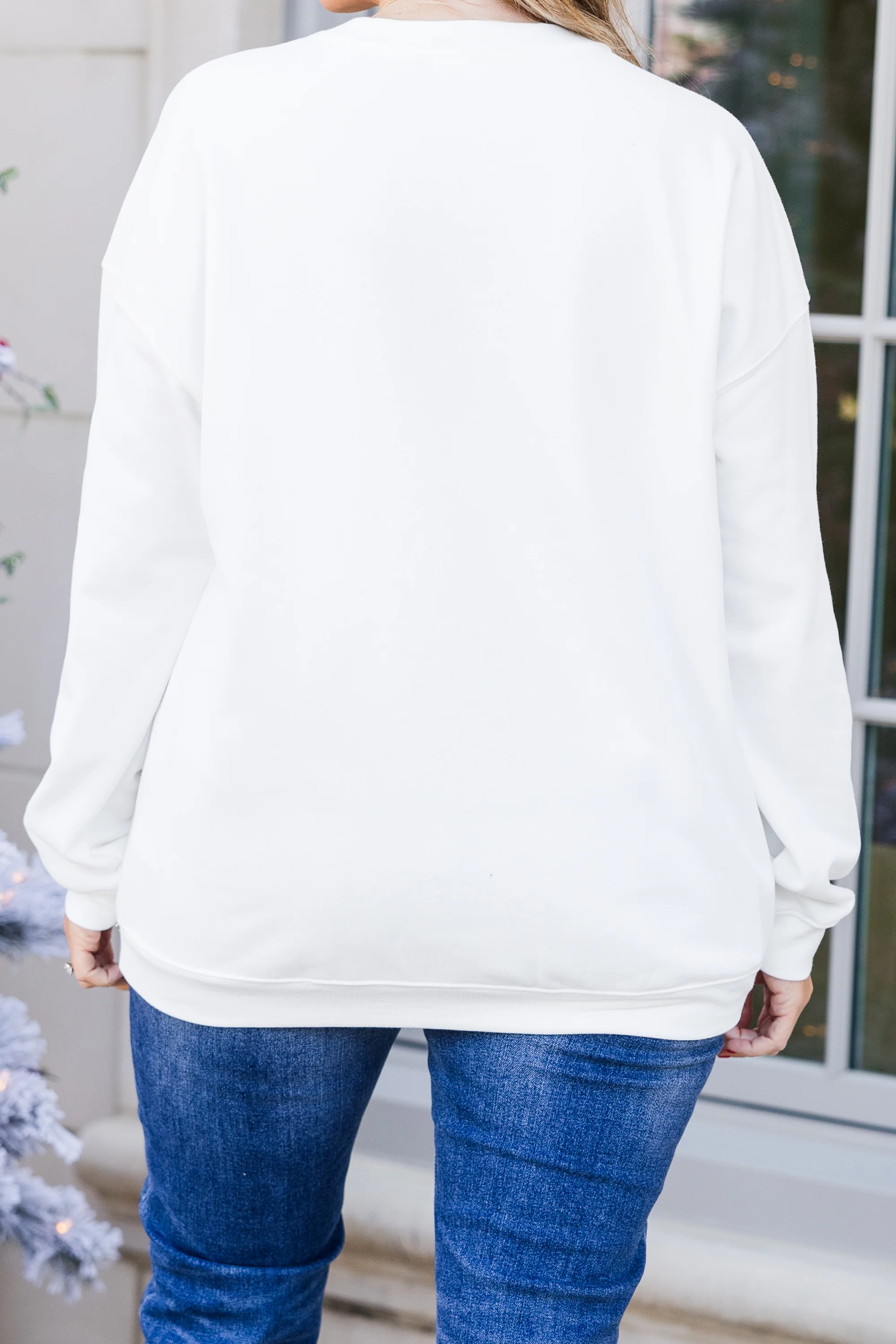 Coastal Christmas Pullover, White - Giverhouse