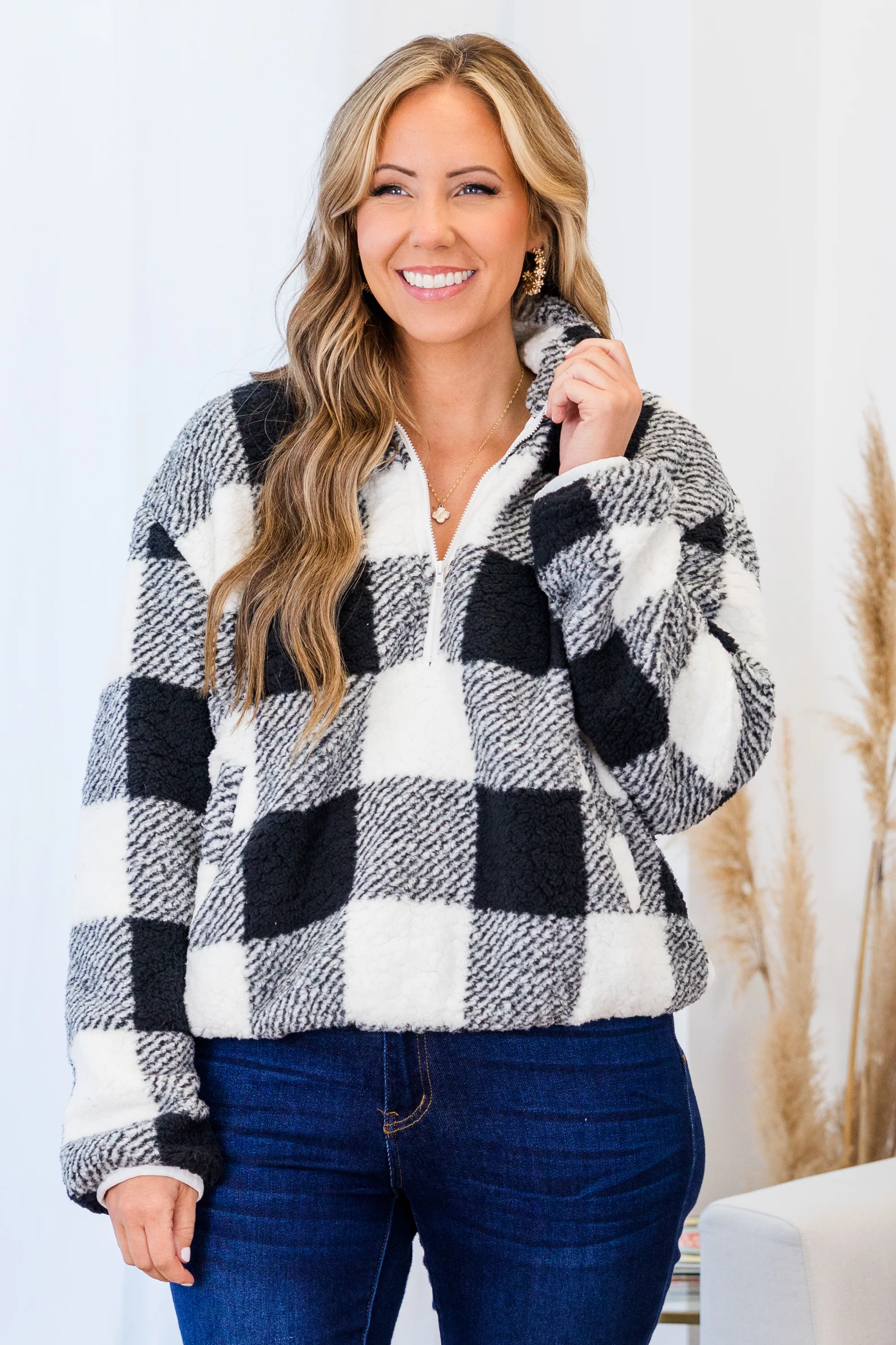 Infinite Memories Top, White Black - Giverhouse