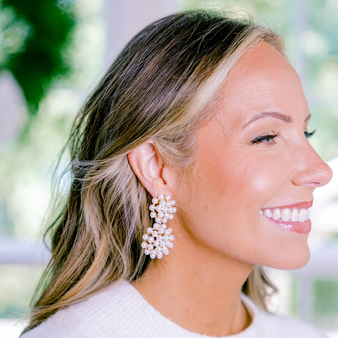 Meet Me At The Mistletoe Earrings, Cream - Giverhouse