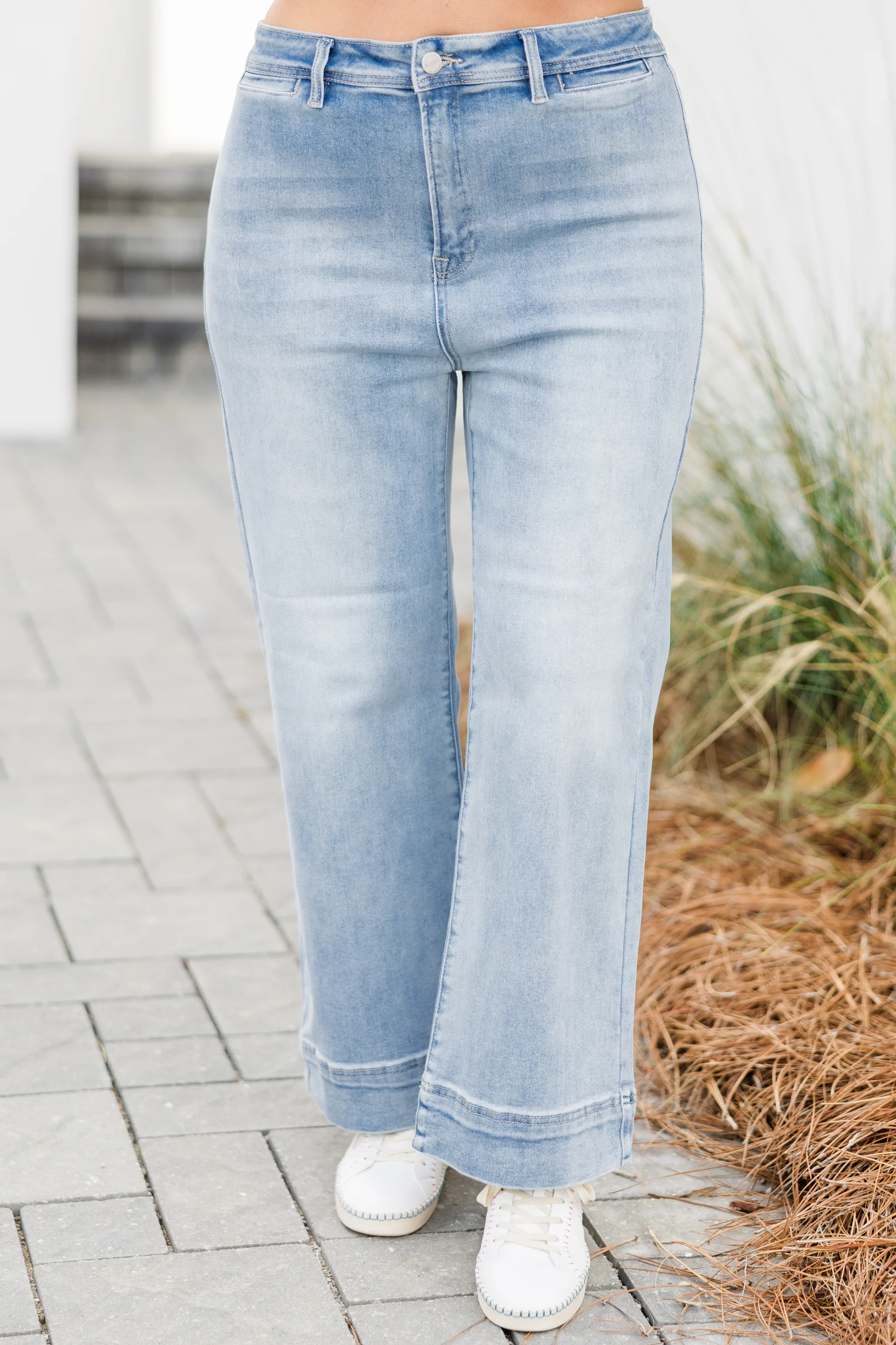 Which Chapter Jeans, Light Wash - Giverhouse