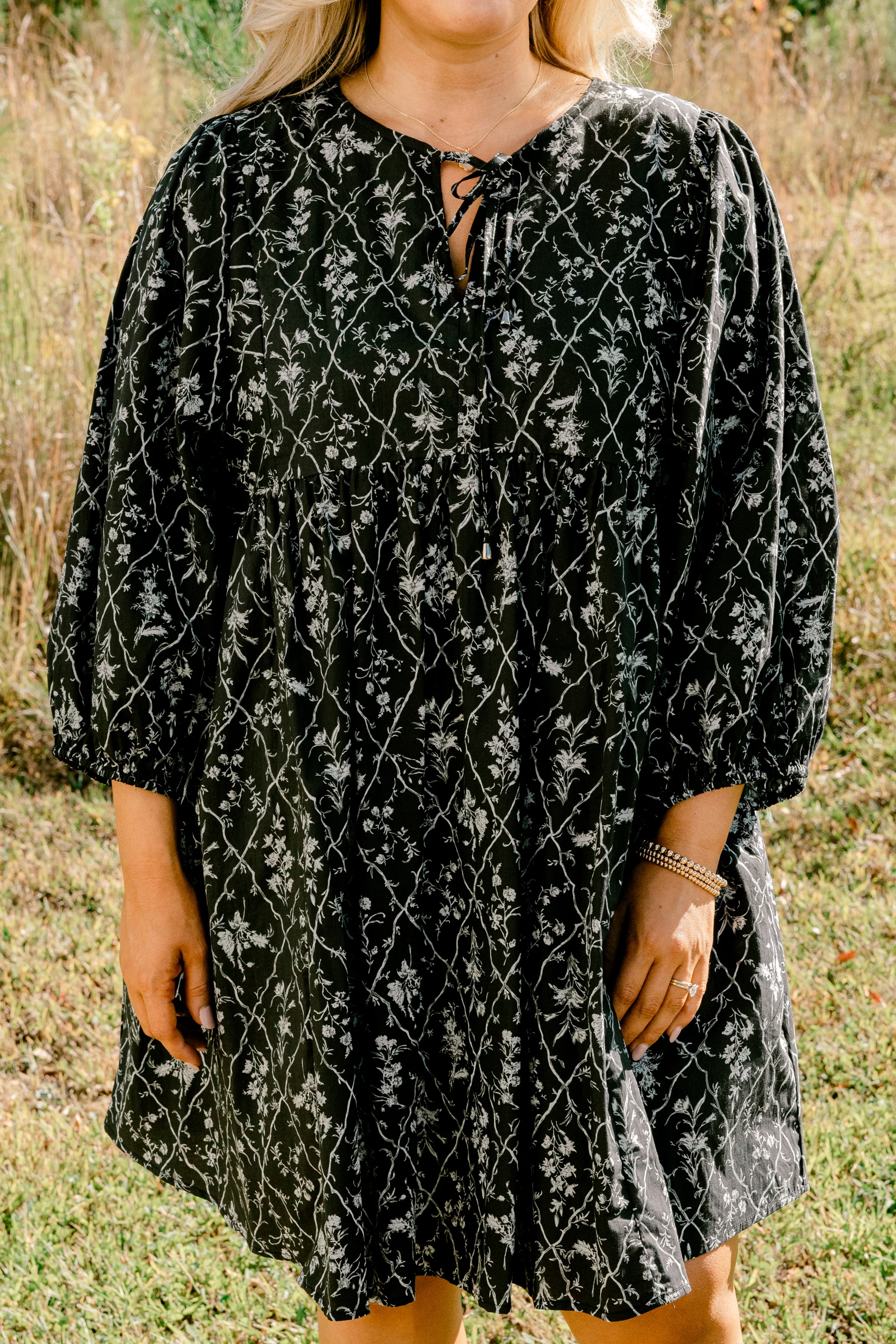 Walking On Air Dress, Black Floral - Giverhouse