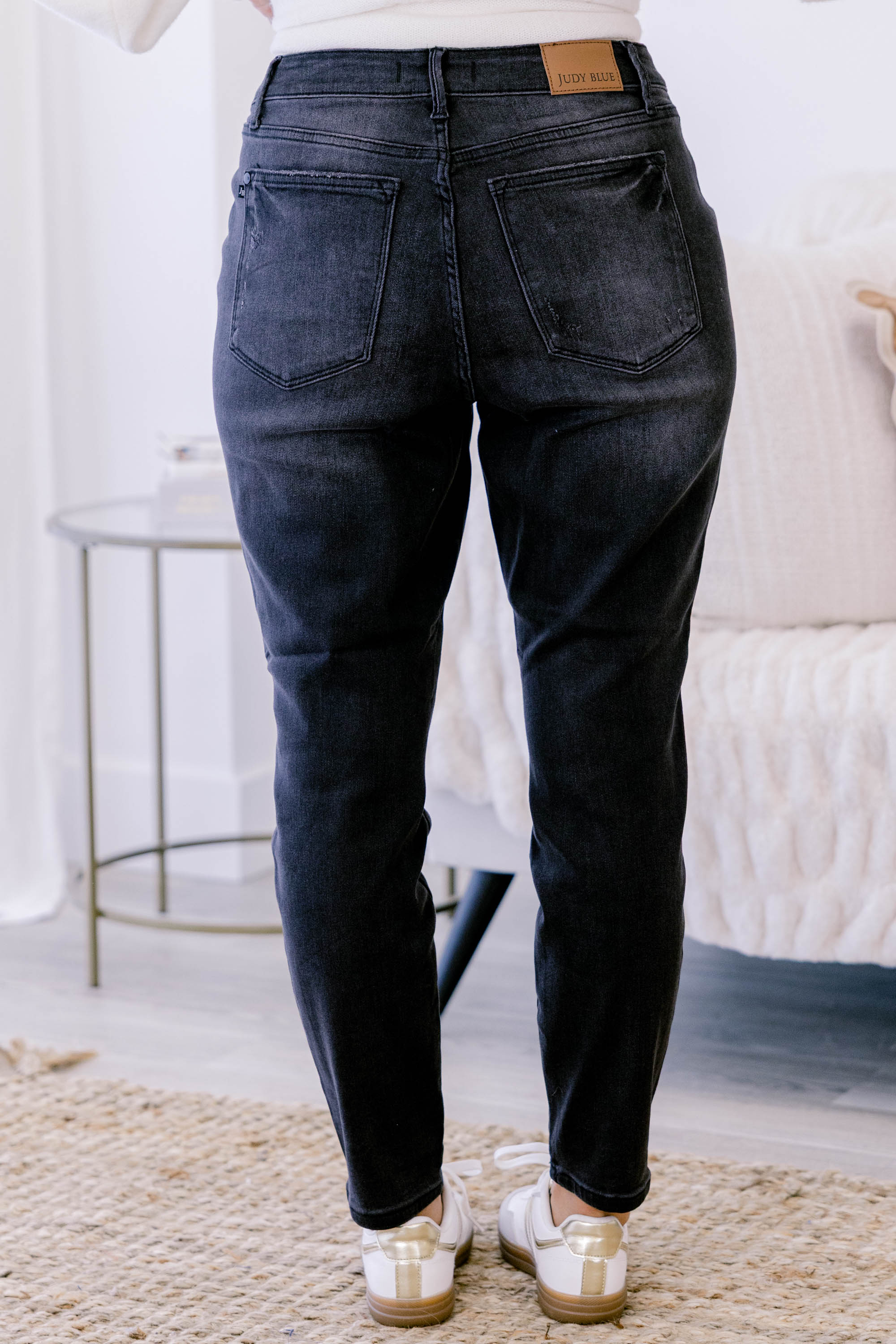 Judy Blue: Speak Up Jeans, Black - Giverhouse