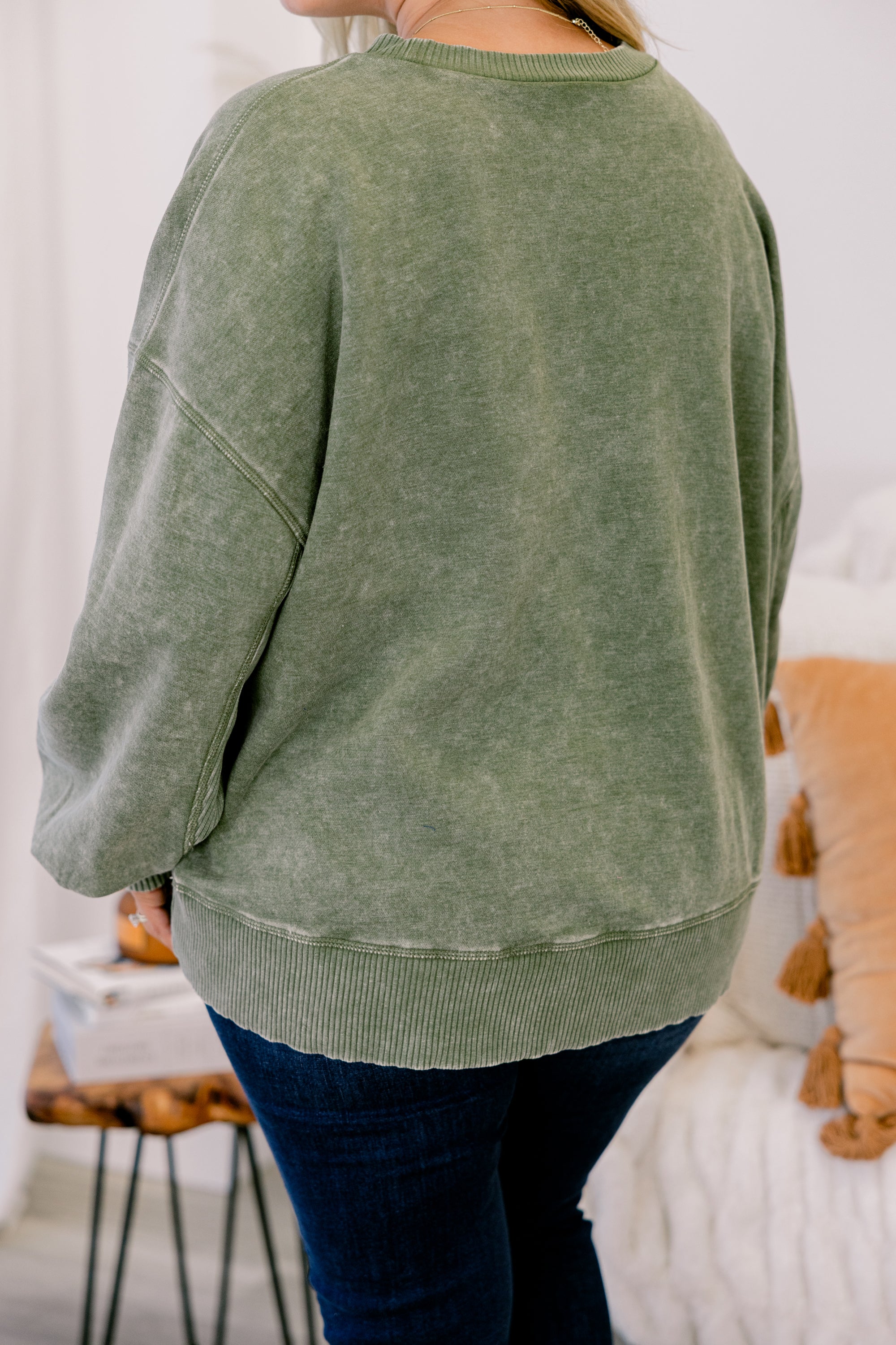 Only Getting Started Pullover, Light Olive - Giverhouse