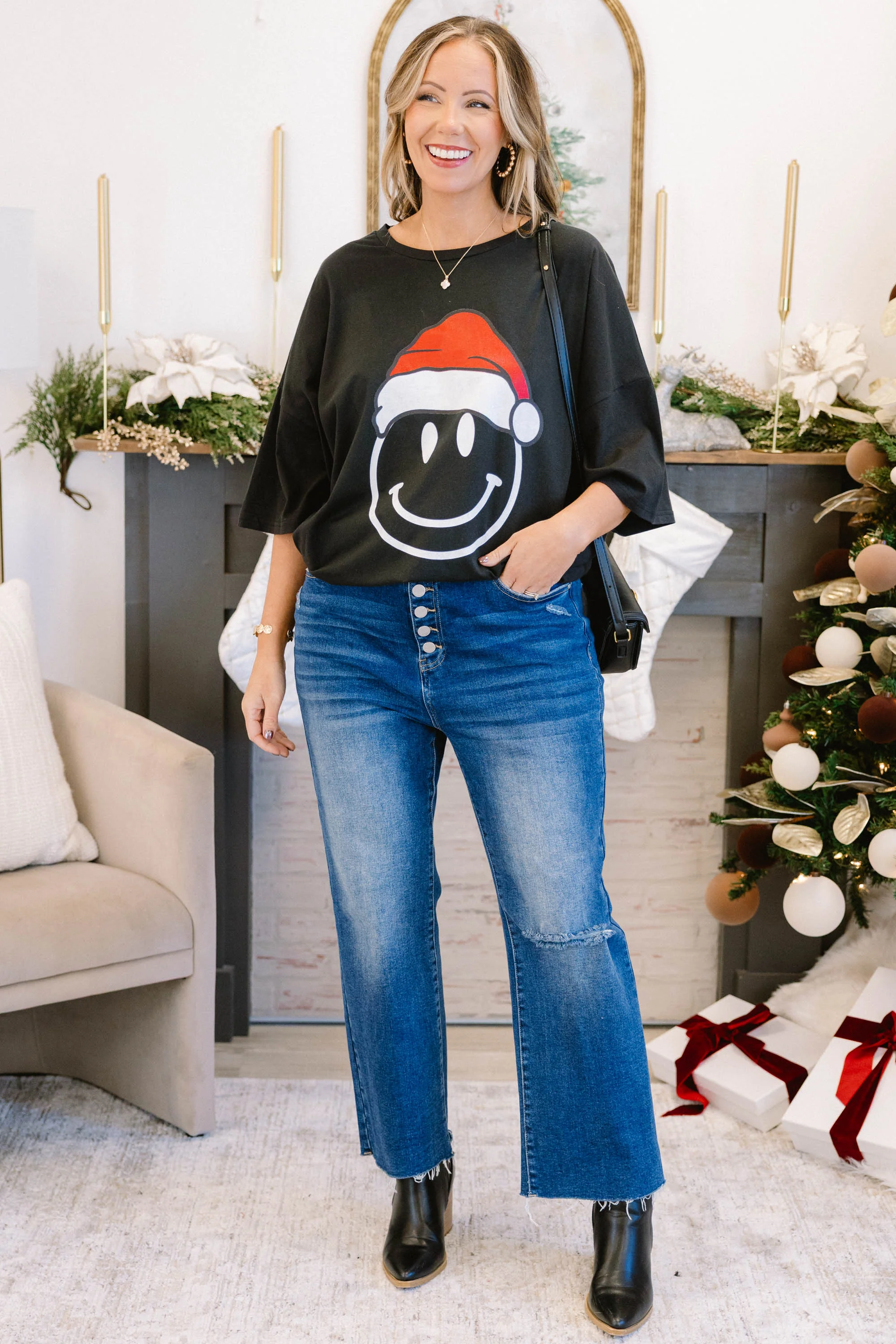 Remember To Smile Santa Boyfriend Tee, Black - Giverhouse